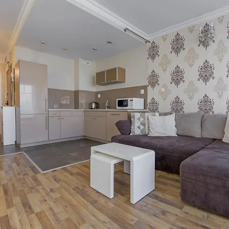 Krolewskie Kamieniczki, Sun & Snow Daire